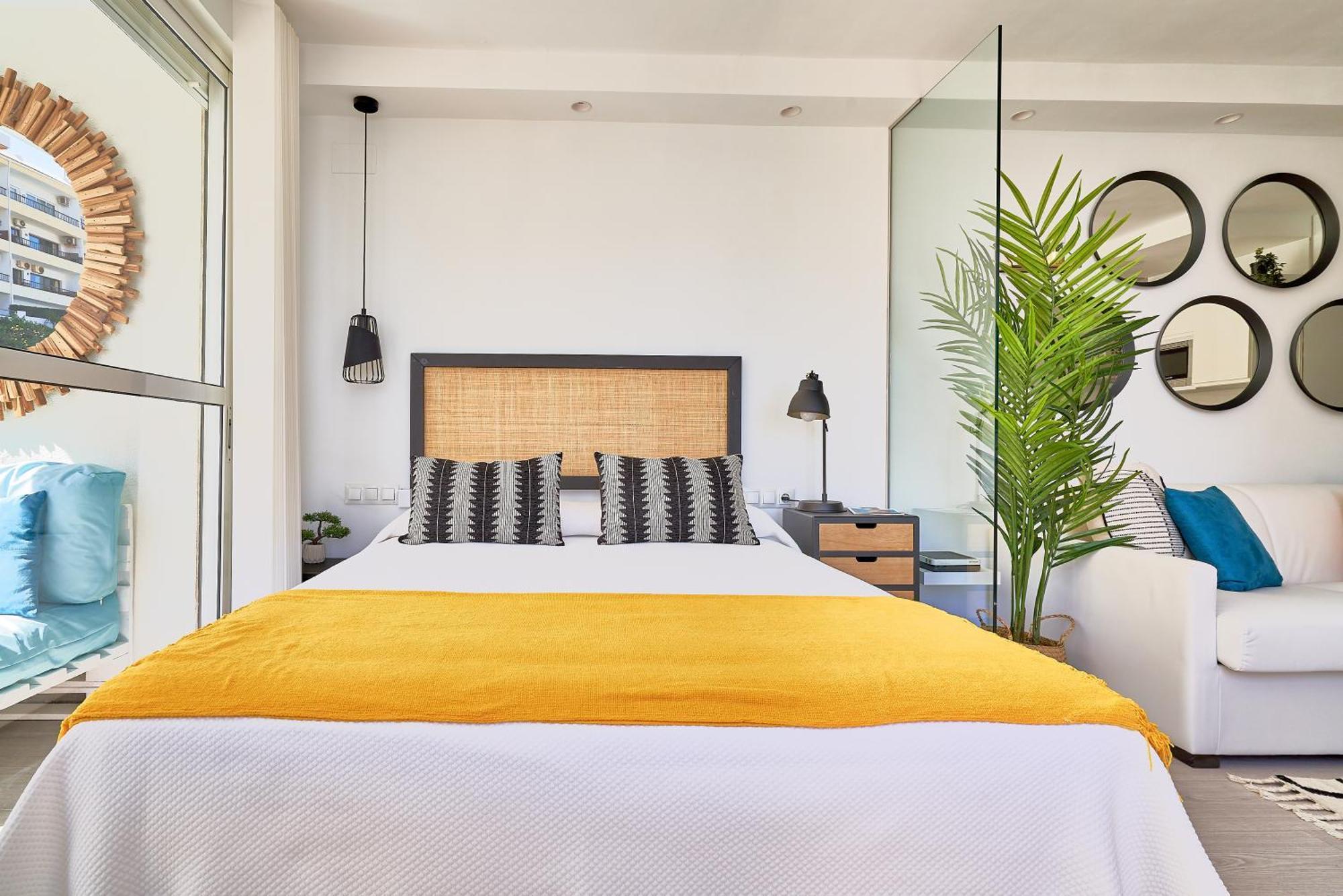 Suite Roca Chica Torremolinos Ngoại thất bức ảnh