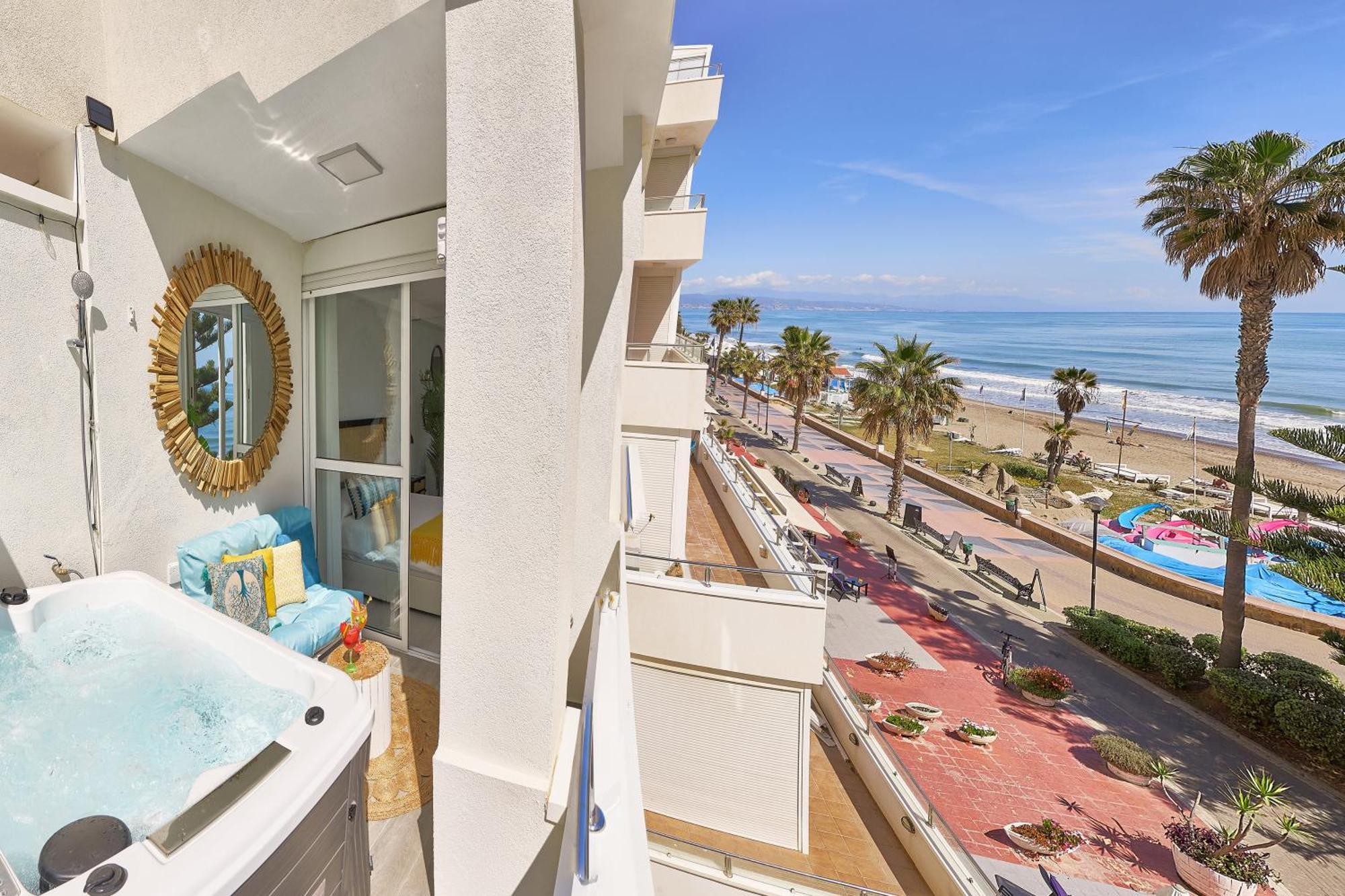 Suite Roca Chica Torremolinos Ngoại thất bức ảnh